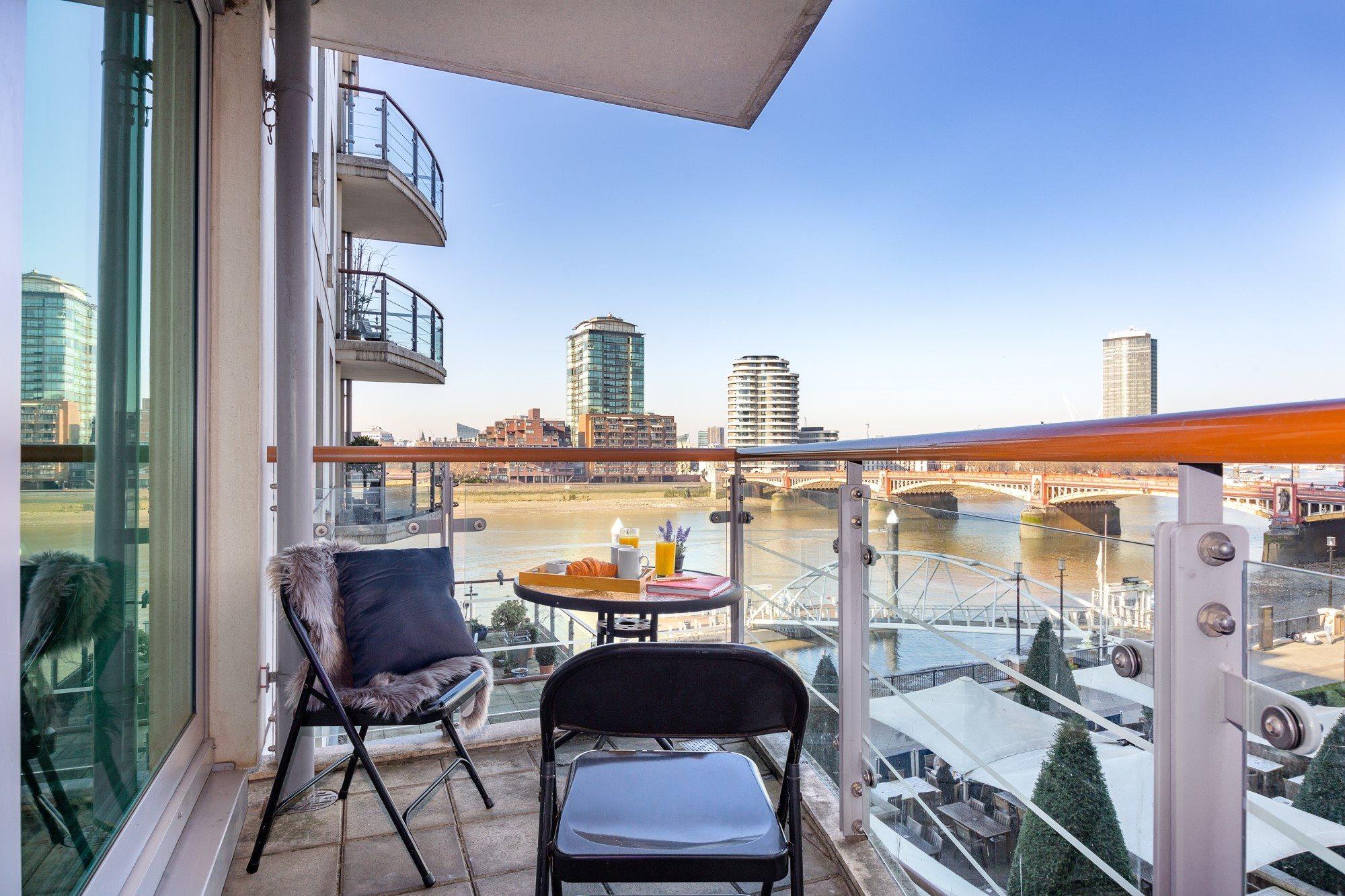 Apartmán St. George Wharf By Thesqua.Re Londýn Exteriér fotografie