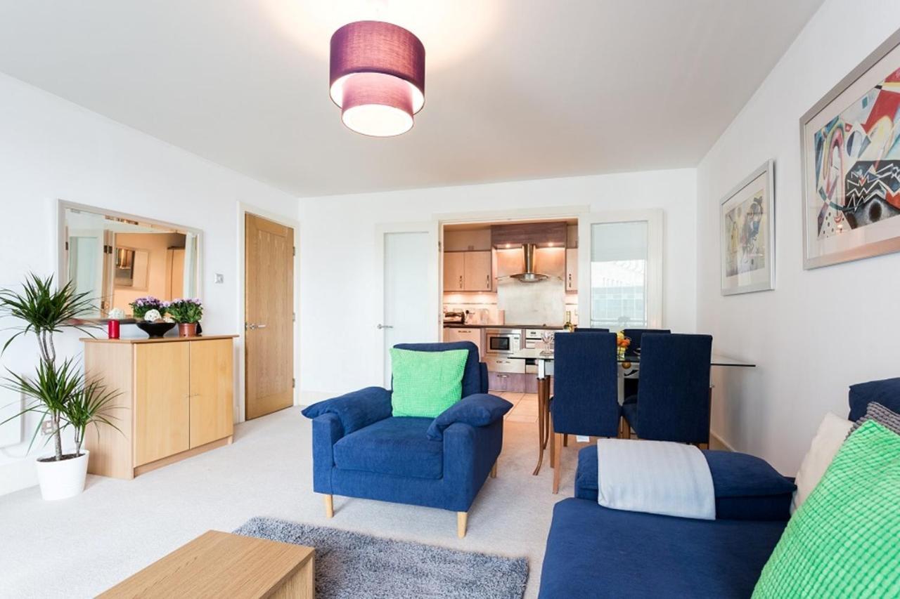 Apartmán St. George Wharf By Thesqua.Re Londýn Exteriér fotografie