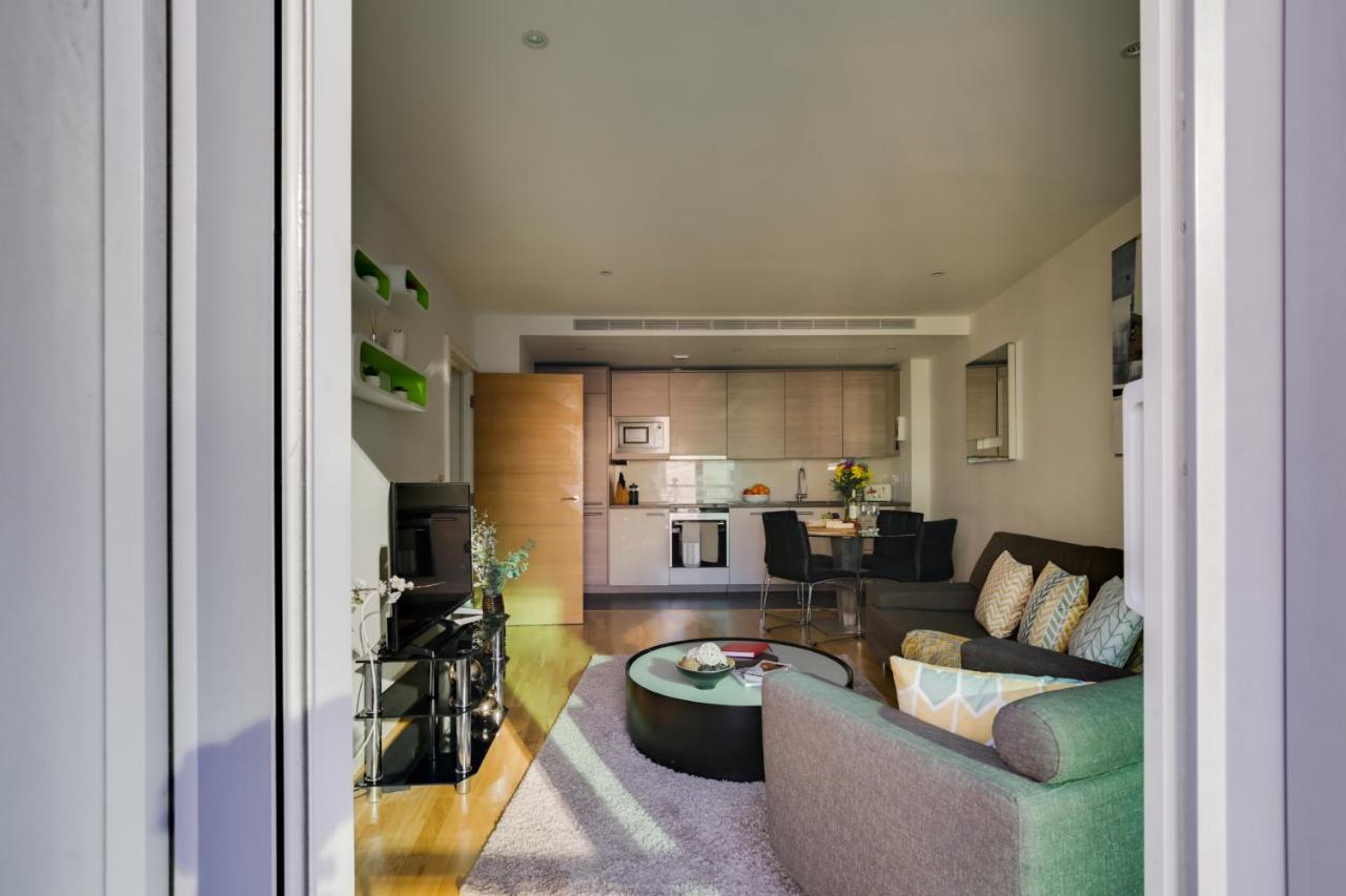Apartmán St. George Wharf By Thesqua.Re Londýn Exteriér fotografie